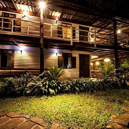 Smile House Boutique Hotel Чиангмай Екстериор снимка